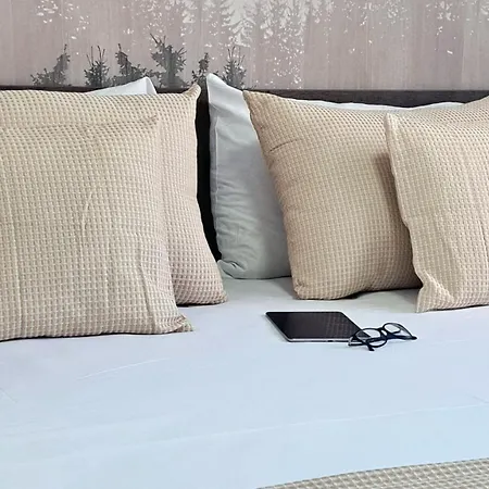 Very Cozy And Comfort House In Location 반스코