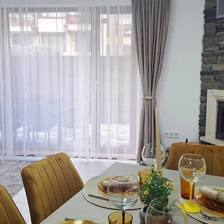 Very Cozy And Comfort House In Location * 반스코