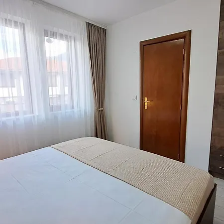 Very Cozy And Comfort House In Location Prázdninový dům